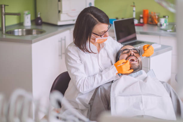 Best Dentist for Tooth Abscess  in Venice, IL